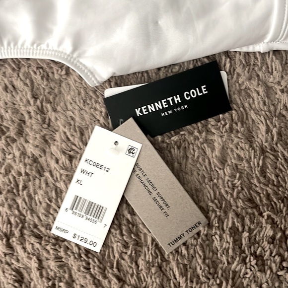 Kenneth Cole Swim Suit - Picture 4 of 4